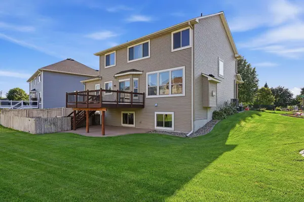 1801 Foothill TRL, Shakopee, MN 55379