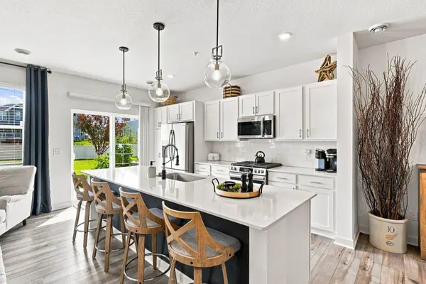 1505 Camden CT, Shakopee, MN 55379