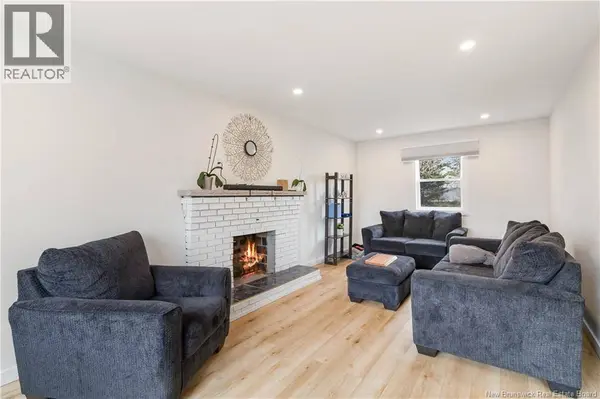 80 Ealey, Riverview, NB E1B1E8