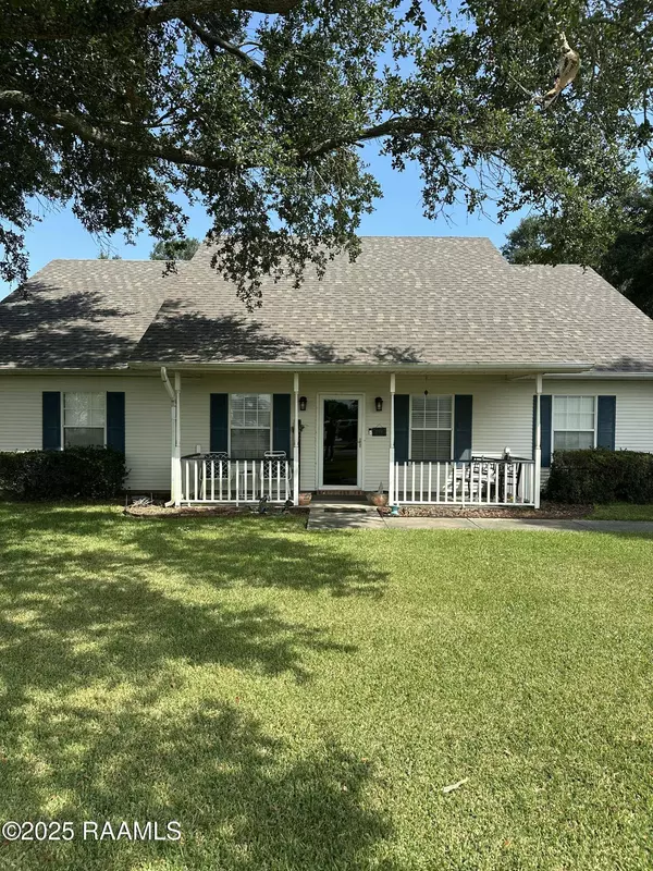 722 Almonaster RD, Youngsville, LA 70592