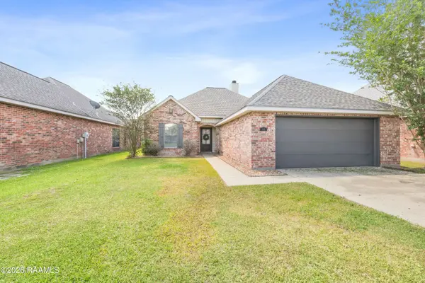 135 Legend Creek DR, Youngsville, LA 70592