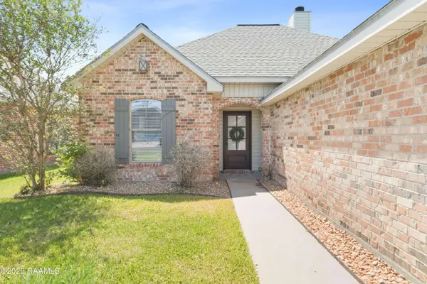 135 Legend Creek DR, Youngsville, LA 70592