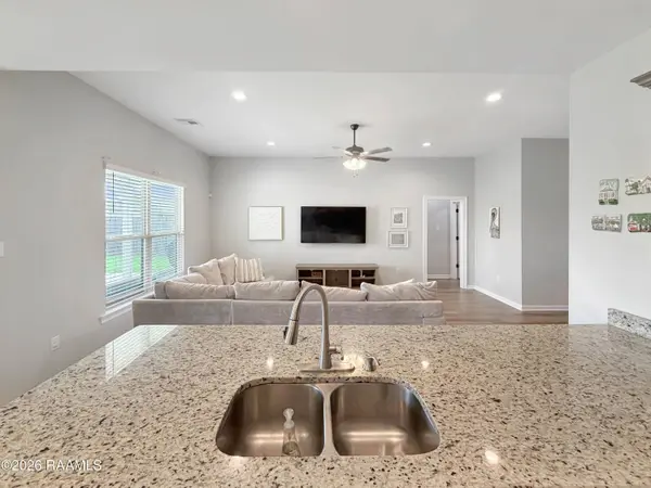201 Rocky Meadows LN, Lafayette, LA 70506