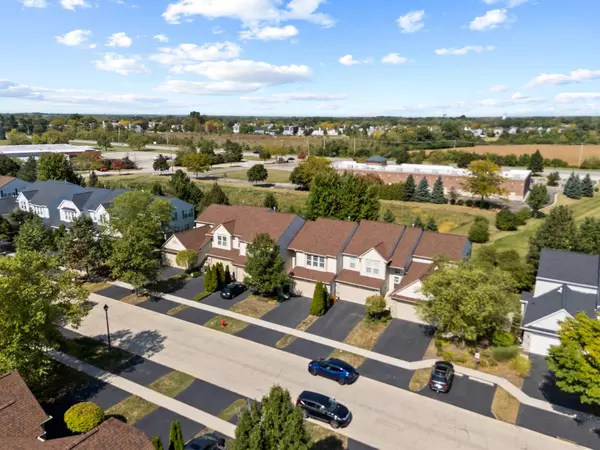 124 W Buckingham DR, Round Lake, IL 60073