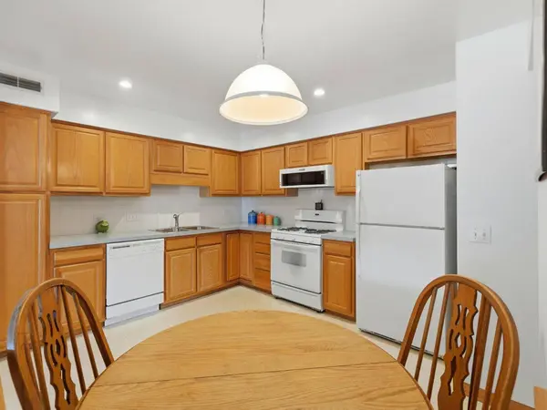 10 S Wille ST #603, Mount Prospect, IL 60056