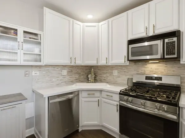 2579 W Montrose AVE #2N, Chicago, IL 60618