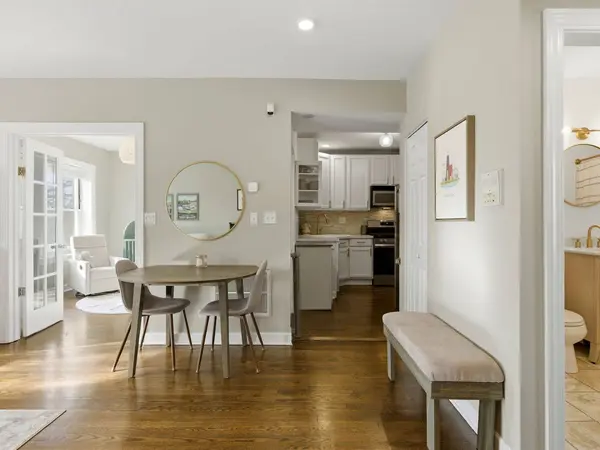 2579 W Montrose AVE #2N, Chicago, IL 60618