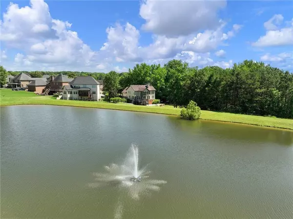 83 Baker Pond CT, Jefferson, GA 30549