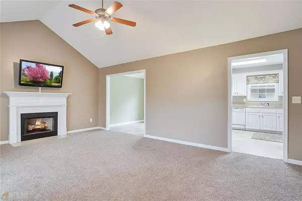 303 Carly Court CT, Bethlehem, GA 30620