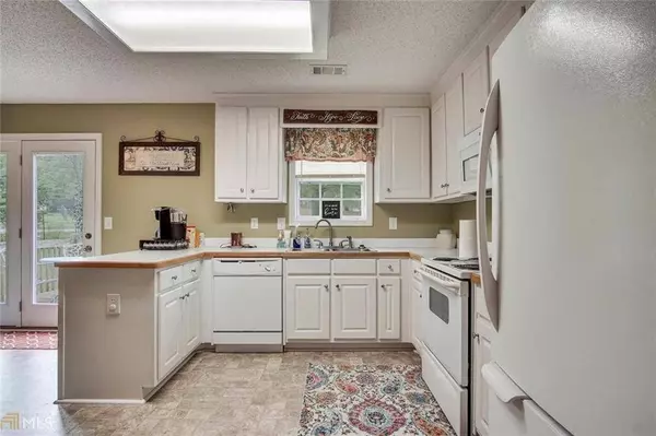 303 Carly Court CT, Bethlehem, GA 30620