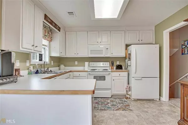 303 Carly Court CT, Bethlehem, GA 30620