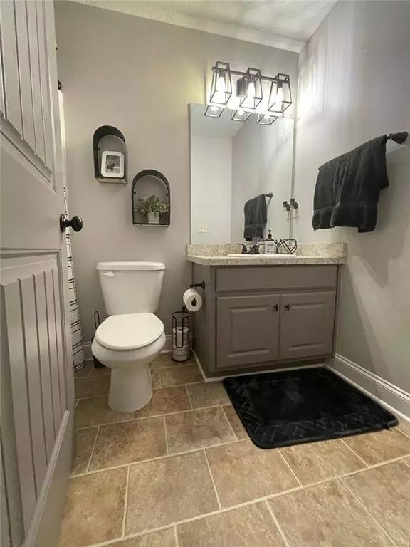 402 Rouse Rd EXT, Hoschton, GA 30548