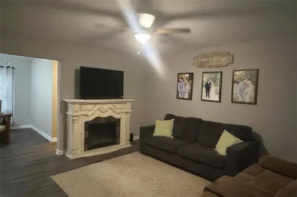 450 Candlestick DR, Hull, GA 30646