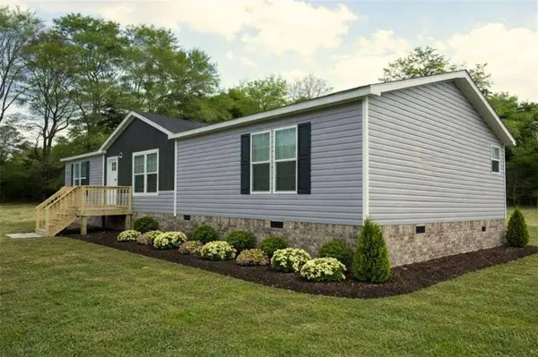 2183 River RD, Elberton, GA 30635