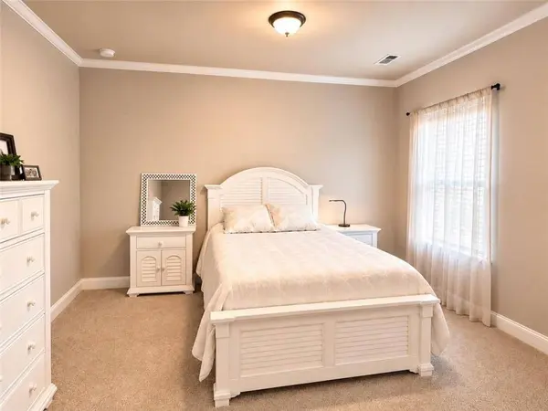 543 Calgary Downs DR, Winder, GA 30680
