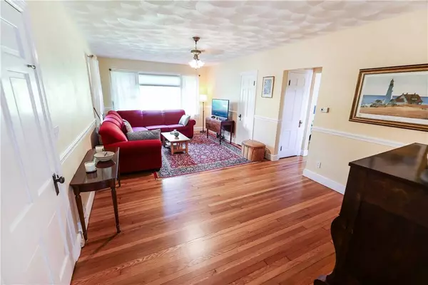 178 Lippitt AVE, Cranston, RI 02921