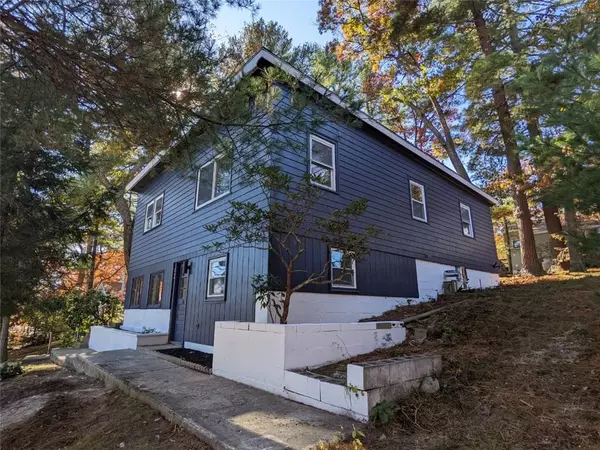 214 Lake DR, Glocester, RI 02814