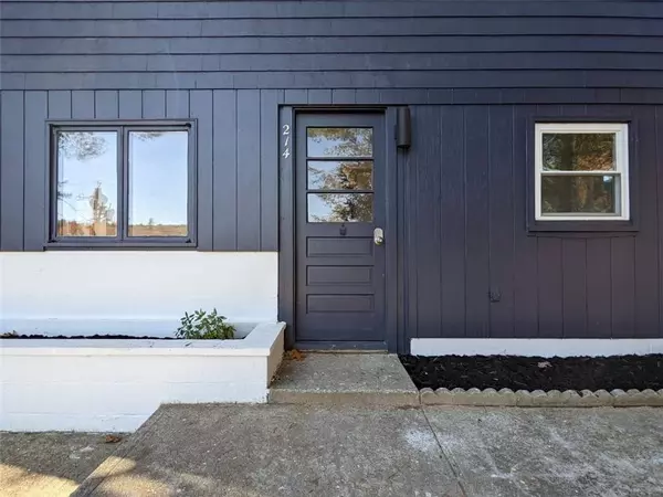 214 Lake DR, Glocester, RI 02814