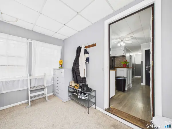 10 First Street, Thompson, CT 06255