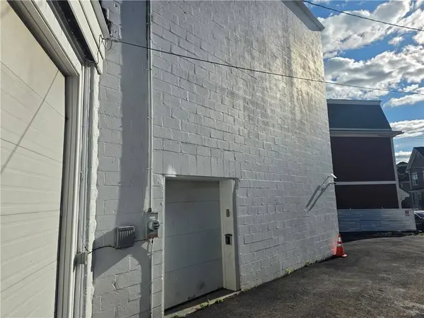 73 Julian ST, Providence, RI 02908