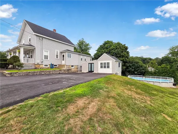 36 Bellevue AVE, North Smithfield, RI 02896