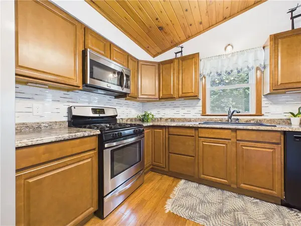 615 Taunton AVE, Seekonk, MA 02771