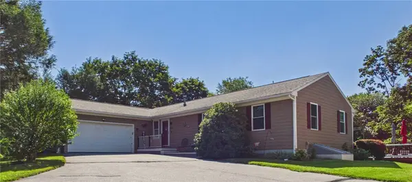 615 Taunton AVE