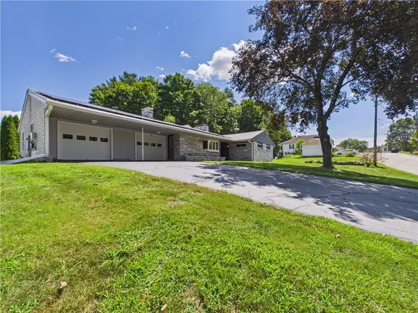 29 Vandall ST, Thompson, CT 06255