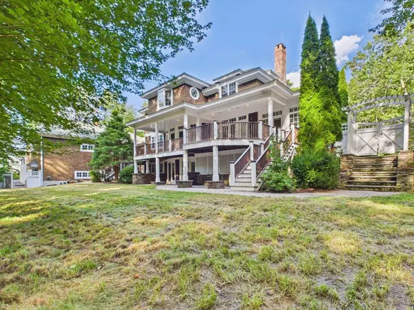 218 Pine St, Rehoboth, MA 02769