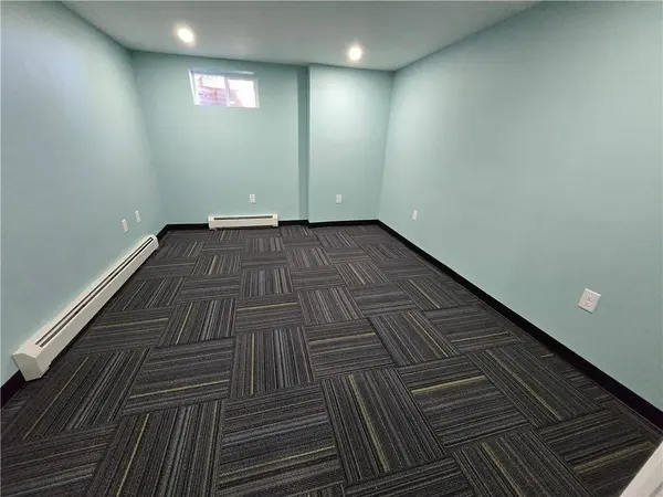 581 Smithfield RD #Unit B, North Smithfield, RI 02896