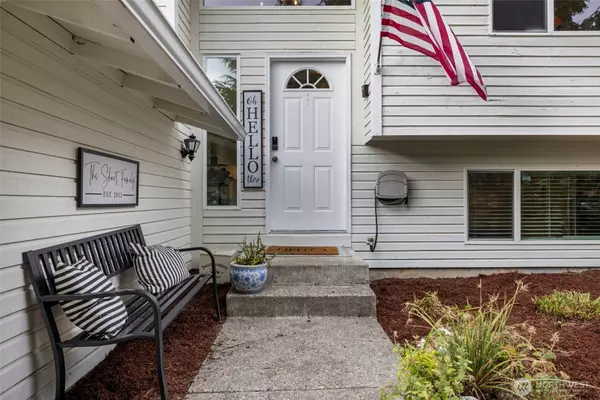 13807 Silver Firs DR, Everett, WA 98208