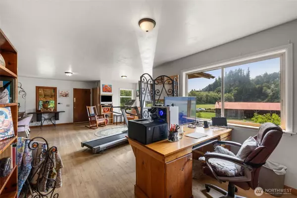 25193 Walker Valley RD, Mount Vernon, WA 98274