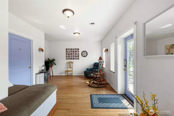 25193 Walker Valley RD, Mount Vernon, WA 98274