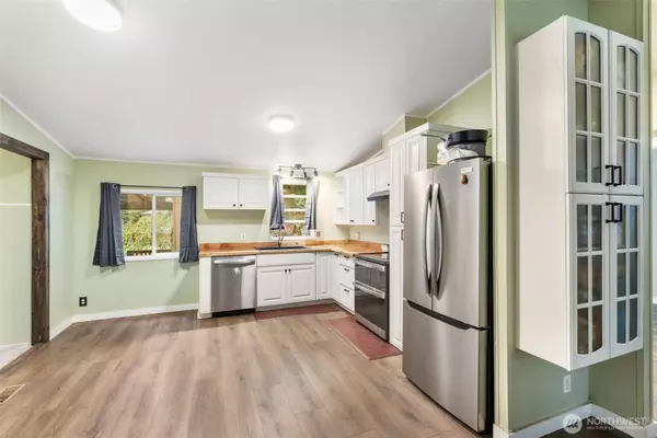 42037 Pine ST, Concrete, WA 98237