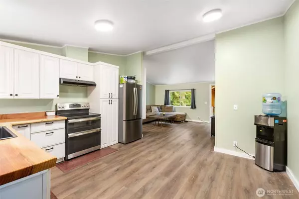 42037 Pine ST, Concrete, WA 98237