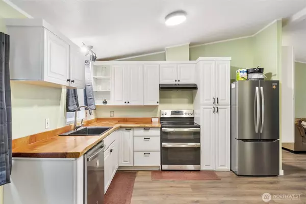 42037 Pine ST, Concrete, WA 98237