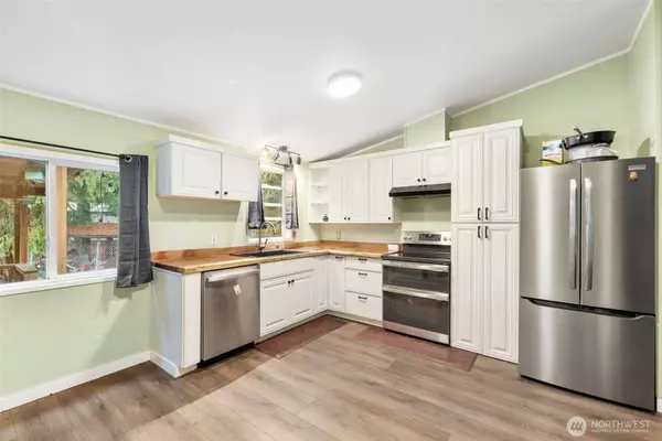 42037 Pine ST, Concrete, WA 98237