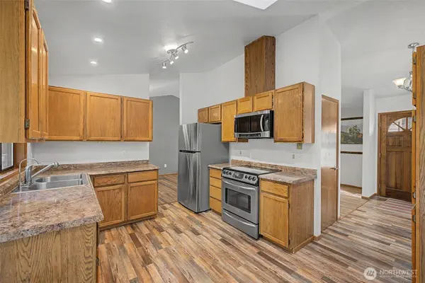 6509 182nd ST SW, Lynnwood, WA 98037