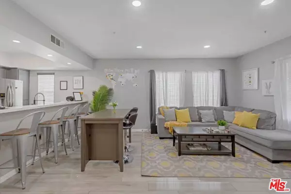 12032 S Broadway, Los Angeles, CA 90061