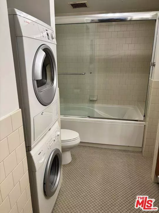 746 S Los Angeles St #302, Los Angeles, CA 90014