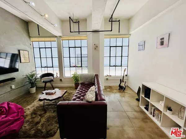 746 S Los Angeles ST #302, Los Angeles, CA 90014