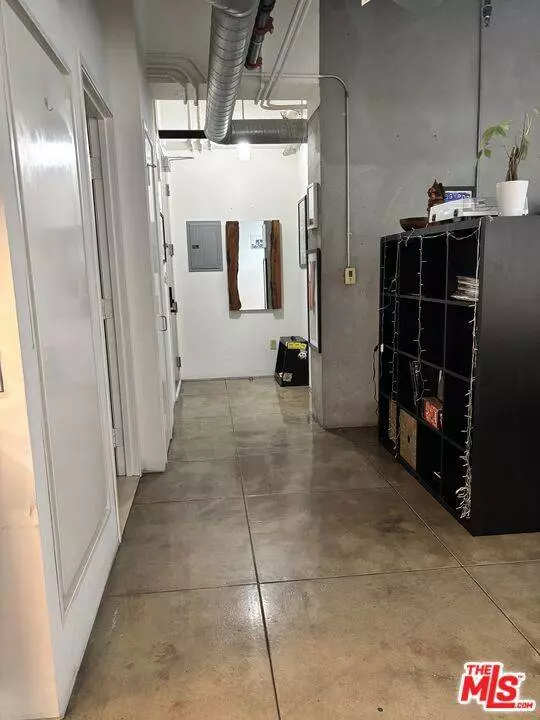 746 S Los Angeles ST #302, Los Angeles, CA 90014