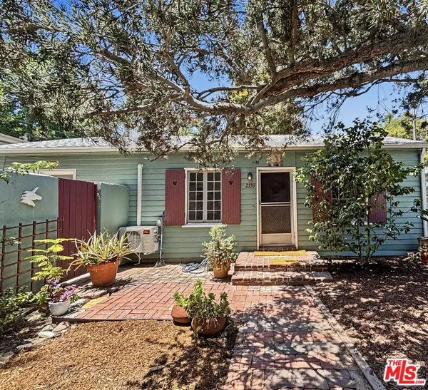 2139 Holly Dr, Los Angeles, CA 90068