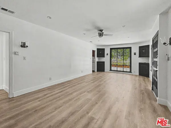 2139 Holly DR, Los Angeles, CA 90068