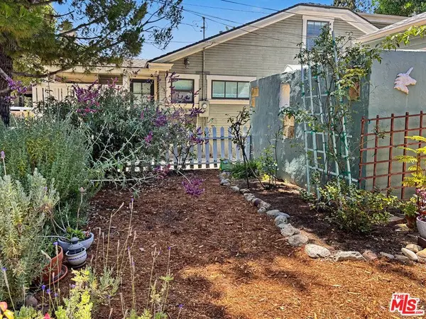 2139 Holly DR, Los Angeles, CA 90068