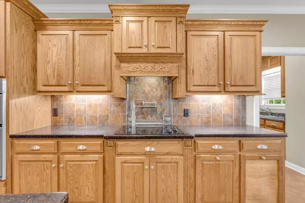 904 Edgewood Dr, Eupora, MS 39744