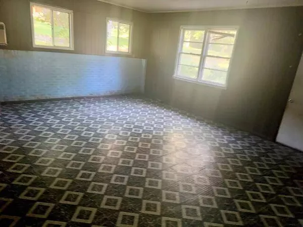 101 Highland Dr, Kosciusko, MS 39090