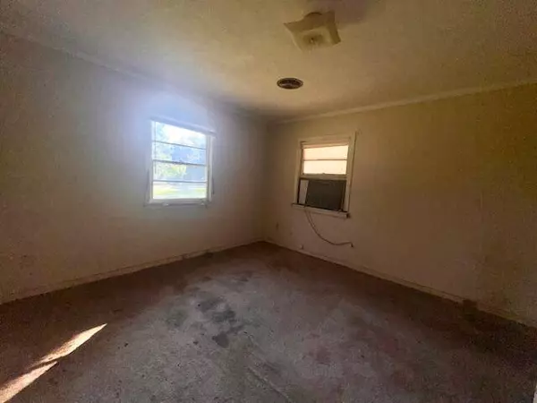 101 Highland Dr, Kosciusko, MS 39090