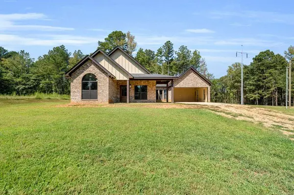 1363 Spring Valley Rd, Mathiston, MS 39752