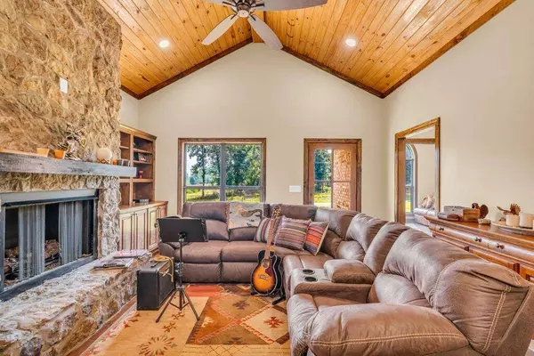 1363 Spring Valley Rd, Mathiston, MS 39752